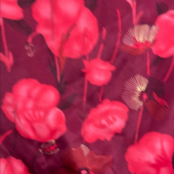 Guess Vintage Red and Pink Floral Blouse 3/4 Sleeve Fitted - Picture 8 of 10